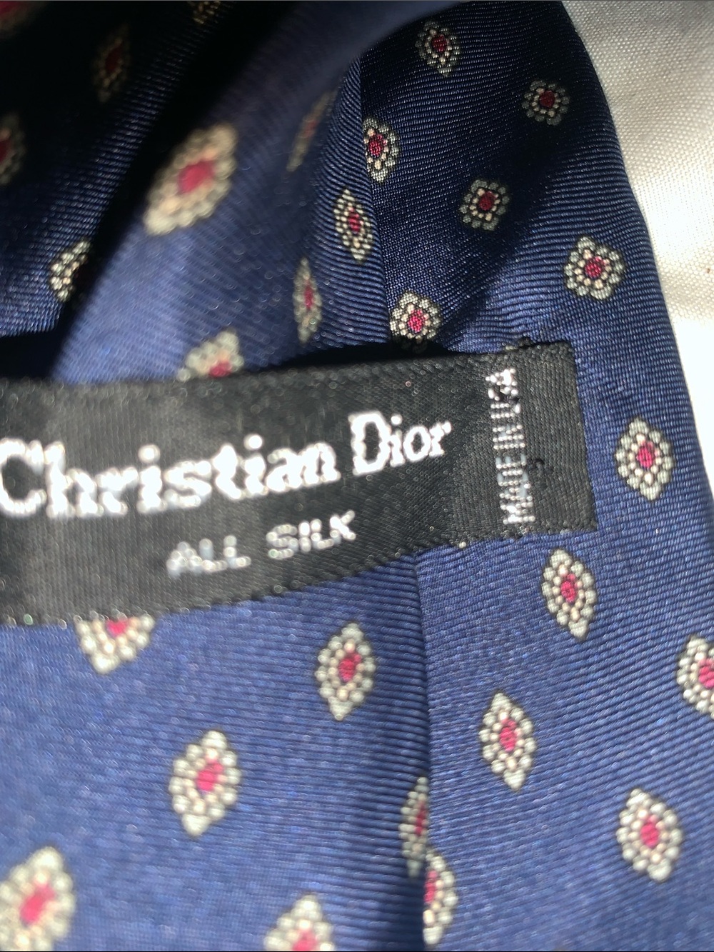 Dior Men's Silk Tie Set - Burgundy Floral and Navy Medallion - Picture 5 of 6